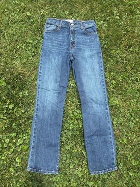 Abercrombie & Fitch women’s  Straight Jeans in Blue Wash